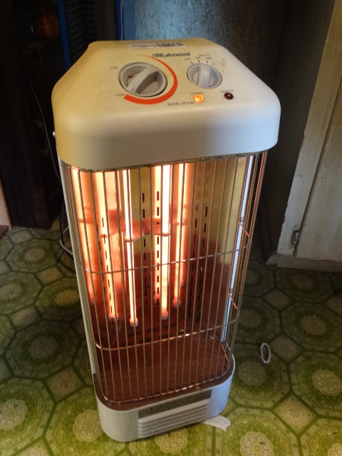 lot 14779 image: Lakewood space heater.