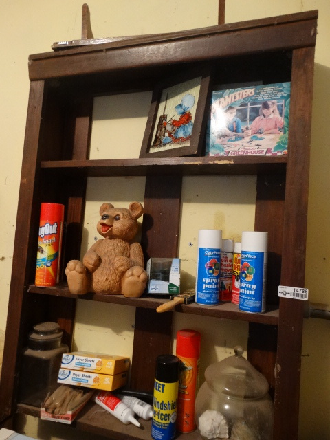 lot 14786 image: Shelf with contents.