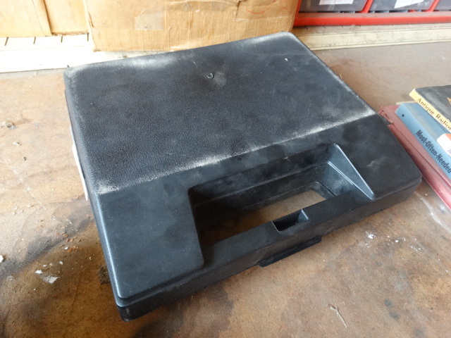 lot 14819 image: Weller standard model 7200 sauder iron.