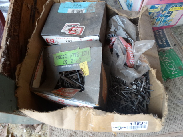 lot 14833 image: Large box of nails.