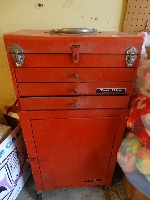 lot 14868 image: Testright tool chest on wheels with top tool box.
