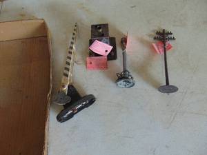lot 4815 image: Lioneel Train Track and Track Accessories