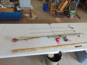 lot 4818 image: Mechanized Fish Gig and 2 Fishing Reels
