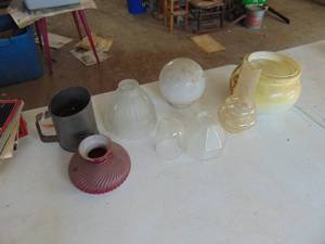 lot 4820 image: Assortment of Light Globes