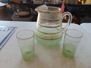lot 4861 image: Pitcher and 3 Tumblers