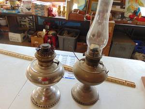 lot 4870 image: Pair of Metal Based Oil Lamps