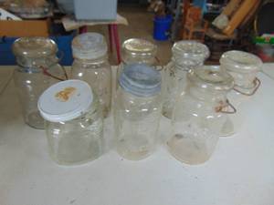 lot 4904 image: Selection of canning jars with glass and zinc lids