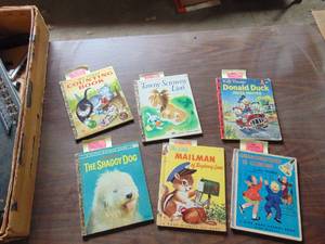 lot 4950 image: Selection of Little Golden Books
