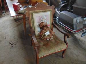 lot 4956 image: Eastlake Style Chair