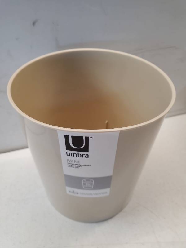 lot 36089 image: Mini Can Gloss Oatmeal (No Lid)