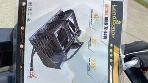 lot 48045 image: MRB-72-44W  Mini Skid Steer Grapple Bucket