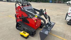 lot 50004 image: Red Mini Skid Steer Loader with RATO Gas Engine ZJ-380-RED