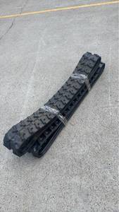 lot 50061 image: RT180-72-37  Rubber Tracks (2 Units)