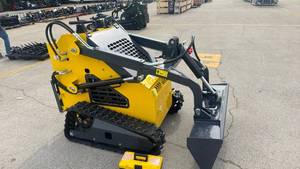 lot 52009 image: Yellow Mini Skid Steer Loader with RATO Gas Engine ZJ-380-YELLOW