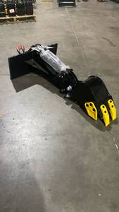 lot 52068 image: DIGGER-MINI SKID STEER M-DGR