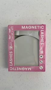 lot 17249 image: ElaraCraft Magnetic False Eyelashes - Retail $8