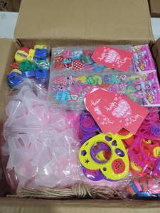 lot 1706 image: Valentines Day Gifts