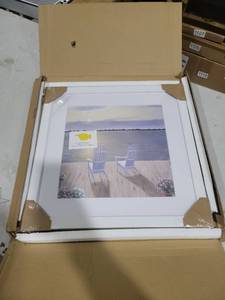 lot 1830 image: 16x16 Picture Frame white