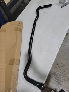lot 1889 image: Front Sway Bar