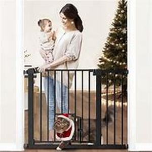 lot 1869 image: 29.5-40.5 Baby Gate for Stairs