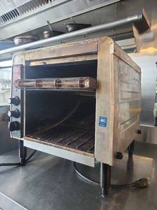 Waring CTS1000B Commercial Conveyor Toasting System