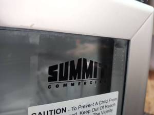 Summit Commercial Glass Door Refrigerator SCR600BGL-NZ