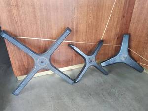 lot 5170 image: Cast Iron Table Base Legs Industrial Metal Table Supports