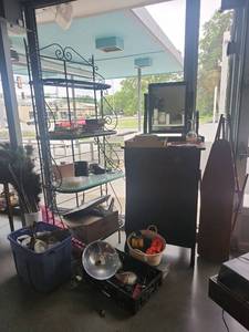 lot 5180 image: Mixed Household Items and Kitchen Accessories Lot