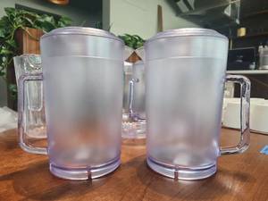 lot 5211 image: Set of 2 Frosted Plastic Pitchers