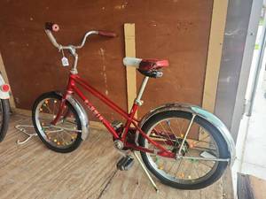 lot 5223 image: Schwinn Red Bicycle with Chrome Handlebars