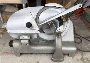 lot 5242 image: US Berkel Commercial Meat Slicer