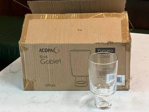 lot 5250 image: Box of 12 Acopa Pangea 12 oz. Clear Goblet