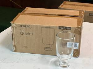 lot 5251 image: Acopa Pangea 12 oz. Clear Goblet Glasses �� 12 Pack