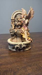 lot 3282 image: Decorative Angel Music Box with Ornate Column Design