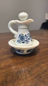 lot 3288 image: Avon Blue Floral Ceramic Wash Basin and Pitcher Set