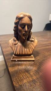 lot 3291 image: Jesus Christ Wood Carved Bust Statue