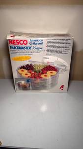 lot 3310 image: NESCO American Harvest Snackmaster Vision Food Dehydrator