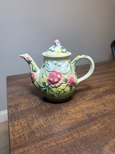 lot 3328 image: Flower and swan Teapot