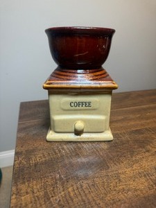 lot 3329 image: Really Neat Coffee vase