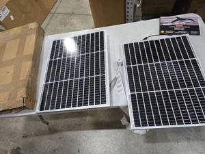 lot 9881 image: 2 Pack Solar Panels