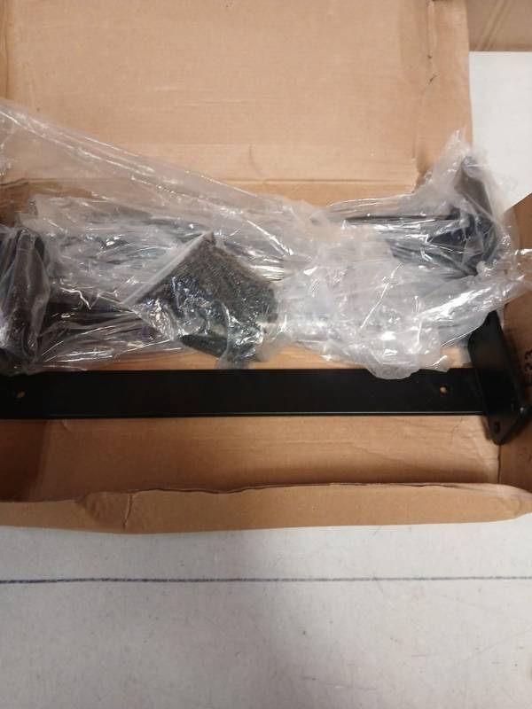 lot 62546 image: 8 Shelf Brackets Heavy Duty  - Retail $25