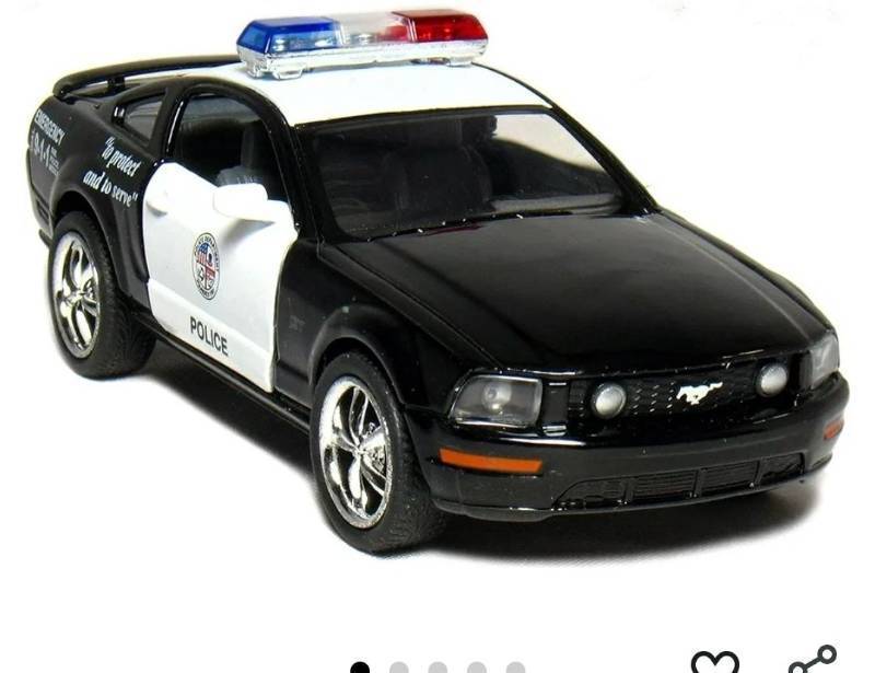 lot 46034 image: 2006 Ford Mustang GT 138 Scale 5 Die Cast Metal Model Toy Car (Police) - Retail $10