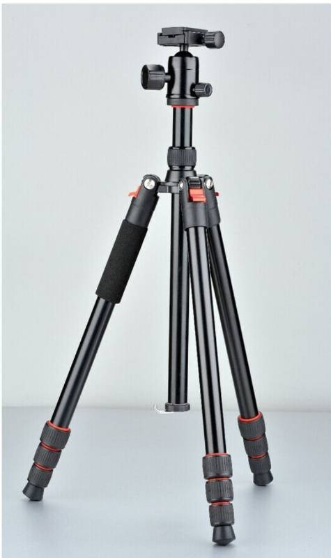 lot 57472 image: Digipod A-2540P Camera Tripod  - Retail $65