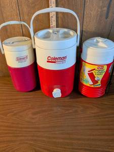 lot 73 image: Coleman and Igloo Water Cooler Collection