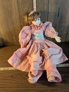 lot 88 image: Vintage Porcelain Girl Doll in Pink Victorian Style Dress