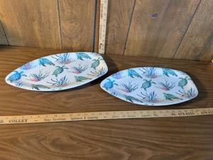 lot 95 image: Sea Turtle Melamine Serving Tray Set