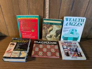 lot 128 image: Collection of Craft and Business Books Bundle - 6 Books