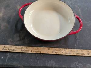 lot 137 image: Technique Cast Iron Dutch Oven with Red Enamel Coating