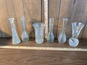 lot 150 image: Clear Glass Vase Collection Set