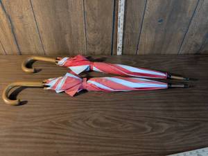 lot 204 image: Union Jack British Flag Umbrellas with Wooden Handles